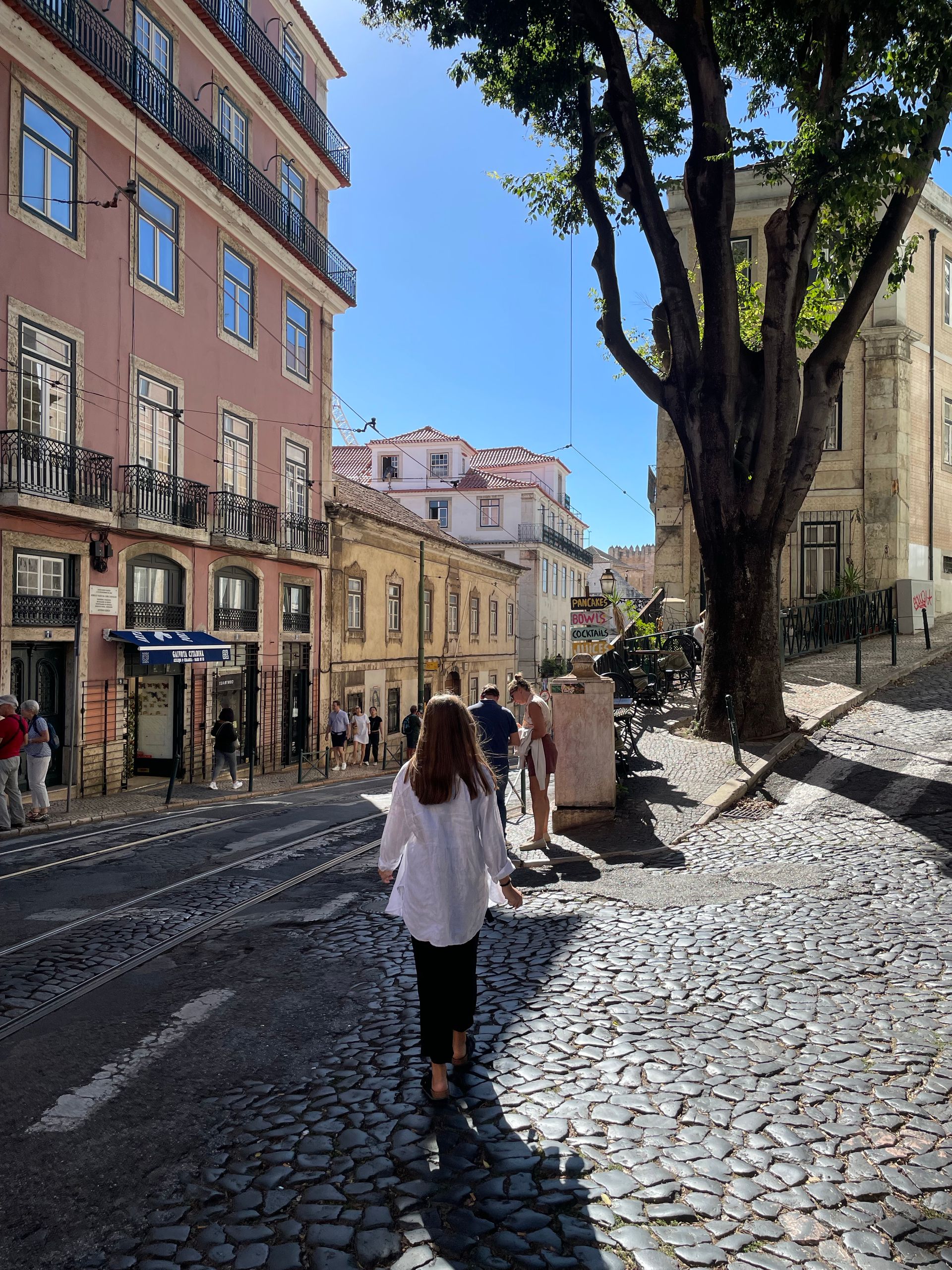 Lisbon street guide tour